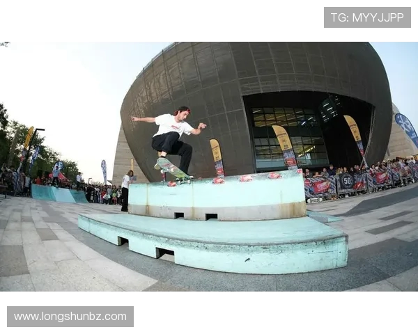 成都滑板队整体压制现象解析及其对滑板文化的影响探讨